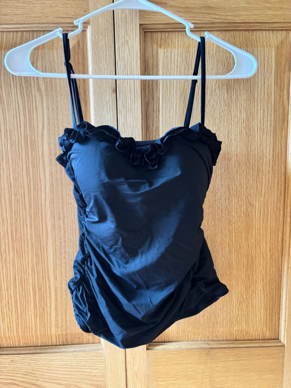 La Blanca tankini  Swimsuit Top with Ruffle Detail